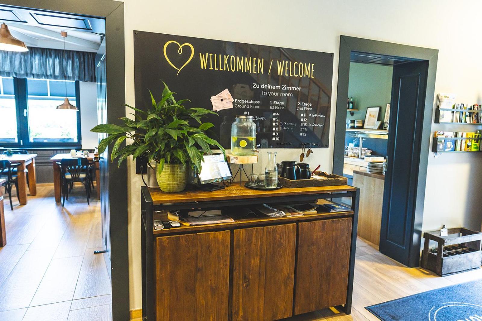 Boutique Hotel Landhauszeit 바트 뮌스터아이펠 외부 사진