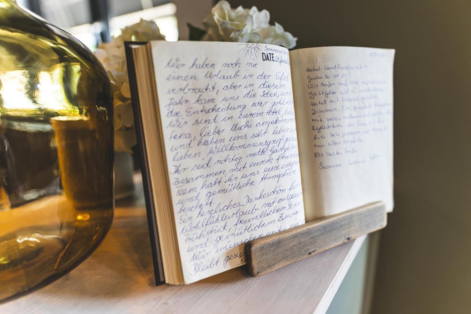 Boutique Hotel Landhauszeit 바트 뮌스터아이펠 외부 사진